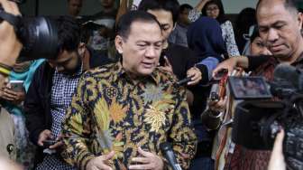 Menko perekonomian memimpin rapat koordinasi. [Suara.com/Kurniawan Mas'ud]
