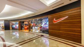 Sudah Buluk, Sneakers Vintage Nike Moon Terjual Seharga Rp6 Miliar