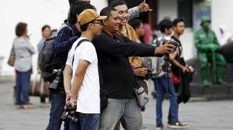 Maraknya Berfoto Selfie