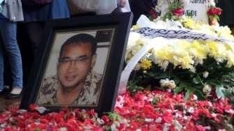 Ayah Yani Libels Juga Meninggal Kena Serangan Jantung