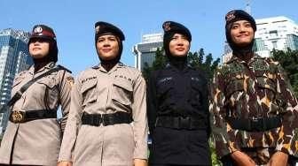 Peragaan Polwan Berjilbab