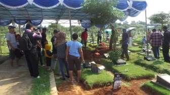 Ini Alasan Makam Olga Dipindahkan ke Pondok Kelapa Malaka