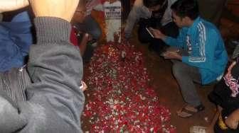 Makam Olga Syahputra Amblas?