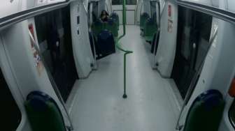 VIDEO: Ada Setan di Kereta