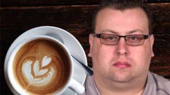 Parah, Lelaki Ini Buang Sperma ke Kopi Perempuan yang Ditaksirnya