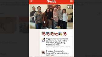 Beredar Foto Risty Tagor Dilamar Stuart Collin?
