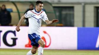 Van Persie Terancam Absen di Derby Manchester