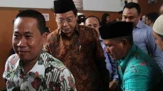 Pengadilan Negeri Jakarta Selatan menolak permohonan pencabutan status tersangka Suryadharma Ali dalam kasus dugaan korupsi dana haji Kementerian Agama, (8/4). [Suara.com/Oke Atmaja]