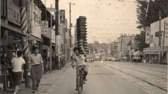 Aksi "Delivery Man" Soba Mie Jepang Masa Lalu