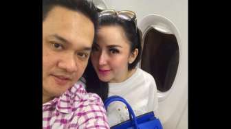 Akun Twitter Regina "Farhat Abbas" Diblokir