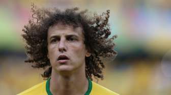 David Luiz, Bek Termahal Dunia yang Amat Religius