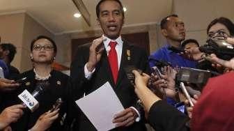 Usai Konferensi, Jokowi Sambangi Wartawan di Media Center