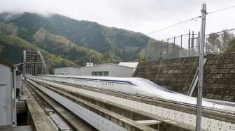 Pecahkan Rekor, KA Magnet Jepang Melesat di Atas 600 Km/jam