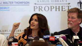 Demi Film "The Prophet" Salma Hayek Pulang ke Timur Tengah