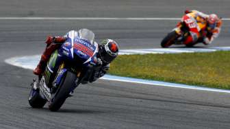 Pebalap Yamaha Jorge Lorenzo menjadi juara pada MotoGP Spanyol di Sirkuit Jerez, Minggu (3/5).