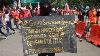 Jakmania Gerudug Istana