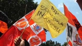 Jakmania Gerudug Istana