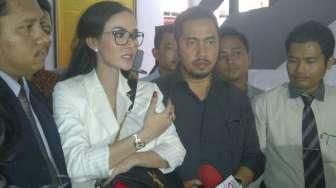 Ditipu Miliaran, Cynthiara Alona Bersaksi di Sidang