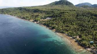 Pulau Weh merupakan sebuah pulau di sebelah utara kota Banda Aceh memiliki banyak daerah tujuan wisata.