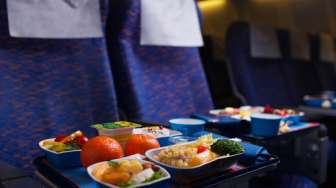 Menu Makanan di Pesawat Bisa Bikin Gagal Diet