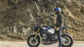 Ini Motor BMW S1000R Versi Orlando Bloom