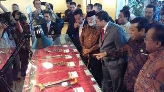 Peringati Harkitnas, DPR Malah Gelar Pameran Keris