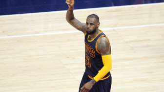 LeBron James Gemilang, Cavaliers Rebut Game Pertama