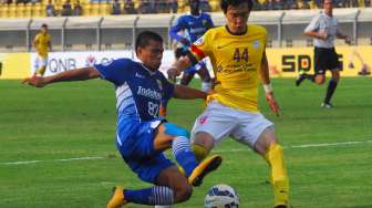 Kitchee SC menang atas Persib Bandung dengan skor 2-0.