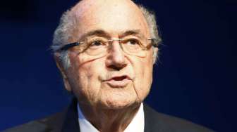 Uni Eropa Desak Blatter Tinggalkan FIFA Secepatnya