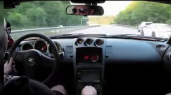 VIDEO: Nissan Sport vs Porsche, Tebak yang Menang Siapa?