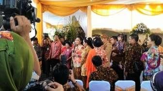 Selvi Ananda Putri memberikan keterangan di rumahnya, Solo, Jawa Tengah [suara.com/Wijayanti Putri]