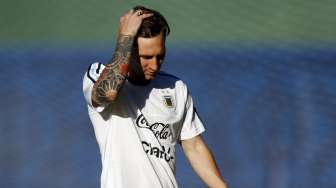 Pemain Argentina striker Lionel Messi saat mengikuti sesi latihan di La Serena. Reuters/Marcos Brindicci