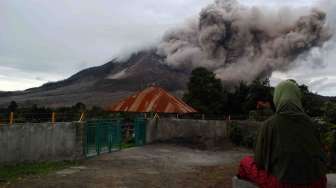 Guguran Lava Sinabung