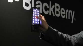 Ponsel Android-nya BlackBerry Akan Pakai "Sliding Keyboard"