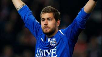 Swansea City Gaet Kiper Timnas Swedia