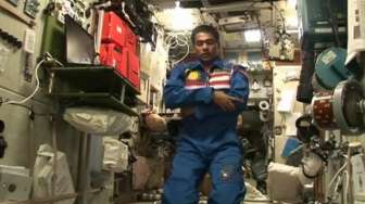 VIDEO: Begini Cara Salat di Luar Angkasa