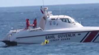 VIDEO: Aksi Penyelamat pada Bayi yang Hanyut di Tengah Laut