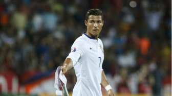 Gara-gara Hp, Perempuan Ini Ditraktir Ronaldo Makan Malam