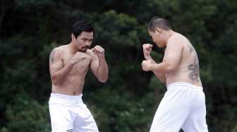 Duel Pacman dan Chris John di Merapi