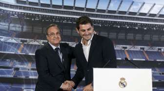 Buang Casillas, Fans Madrid Minta Presiden Klub Mundur