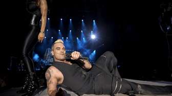 Robbie Williams 'Panaskan' Swiss