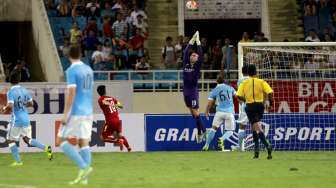 Kedatangan Manchester City, Bikin Sponsor Ini Rugi Besar