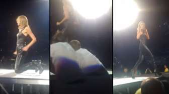 VIDEO: Konser, Taylor Swift Nyaris 'Diserang' Dua Fansnya