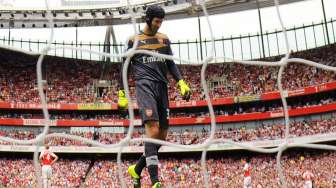 Penyesalan Cech Usai Kalah Didebutnya dengan Arsenal