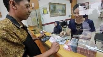 Rupiah Disebut Mata Uang Paling Jeblok Setelah Ringgit