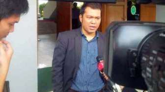 Ahmad Dhani Akan Gugat Balik Farhat