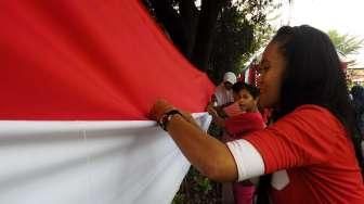 Kenang Fatmawati, Warga Pekojan Jahit Bendera Pusaka 500 Meter