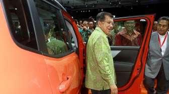 Wapres Jusuf Kalla Dibawa ke RSCM