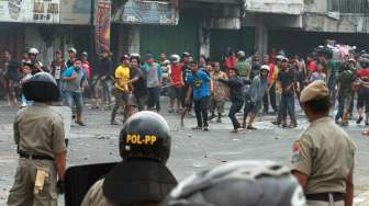 Ribuan Personel Gabungan Siap Lanjutkan Gusur Kampung Pulo