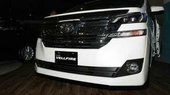 Penampakan Toyota Vellfire Terbaru